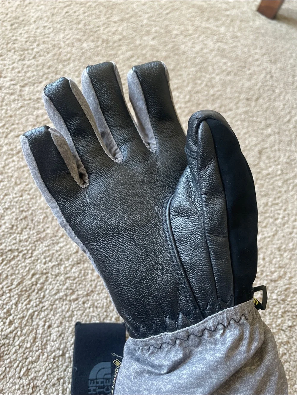 Burton Kid’s Snowboarding Skiing Gloves M Heather Gray/Black Snow Gloves Winter
